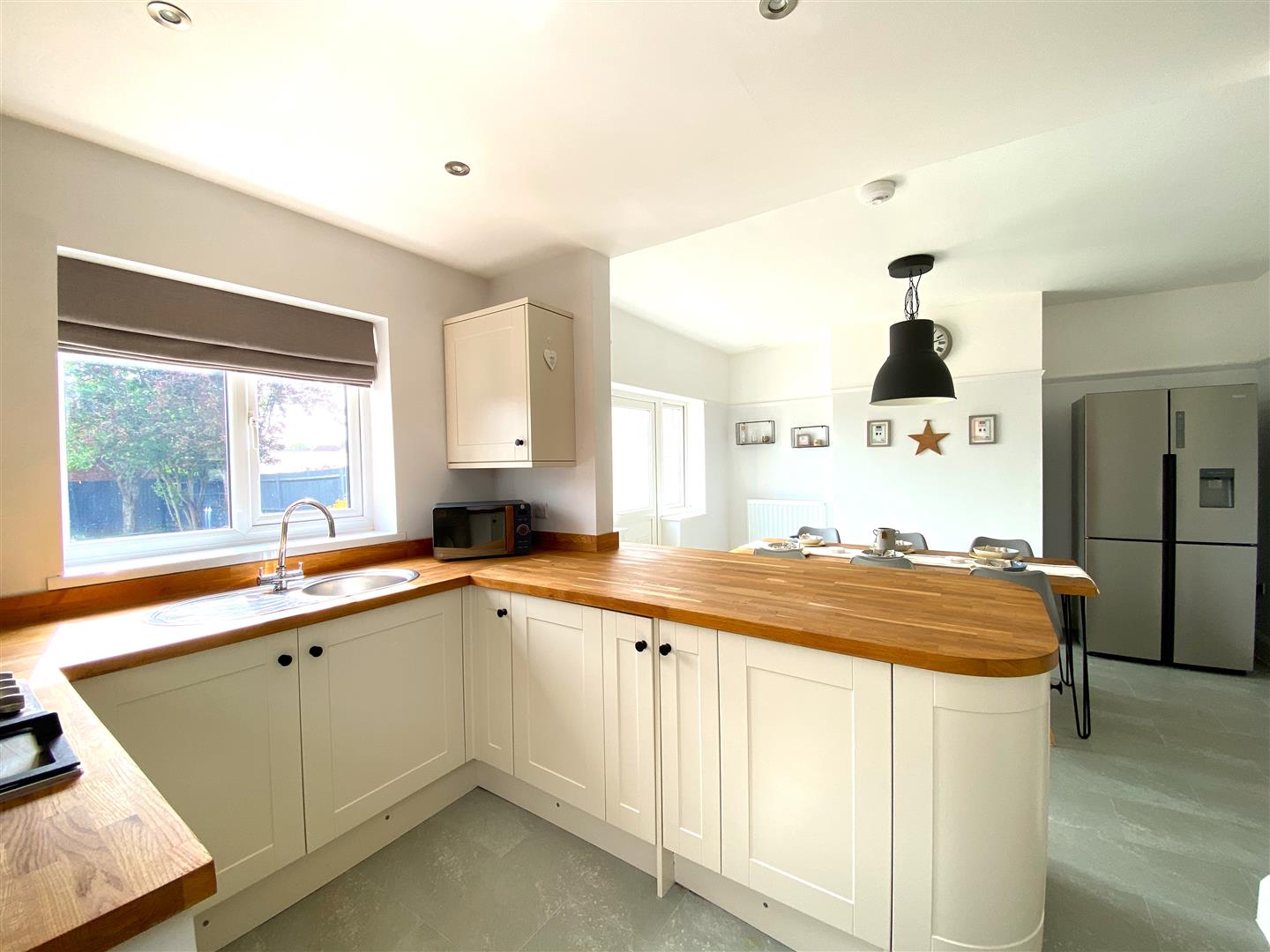 3 bed semi-detached for sale  - Property Image 2