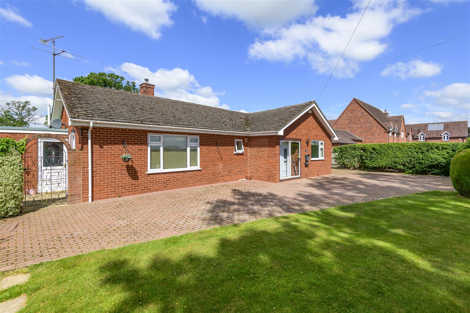 3 bed detached bungalow for sale in Brimfield  - Property Image 20