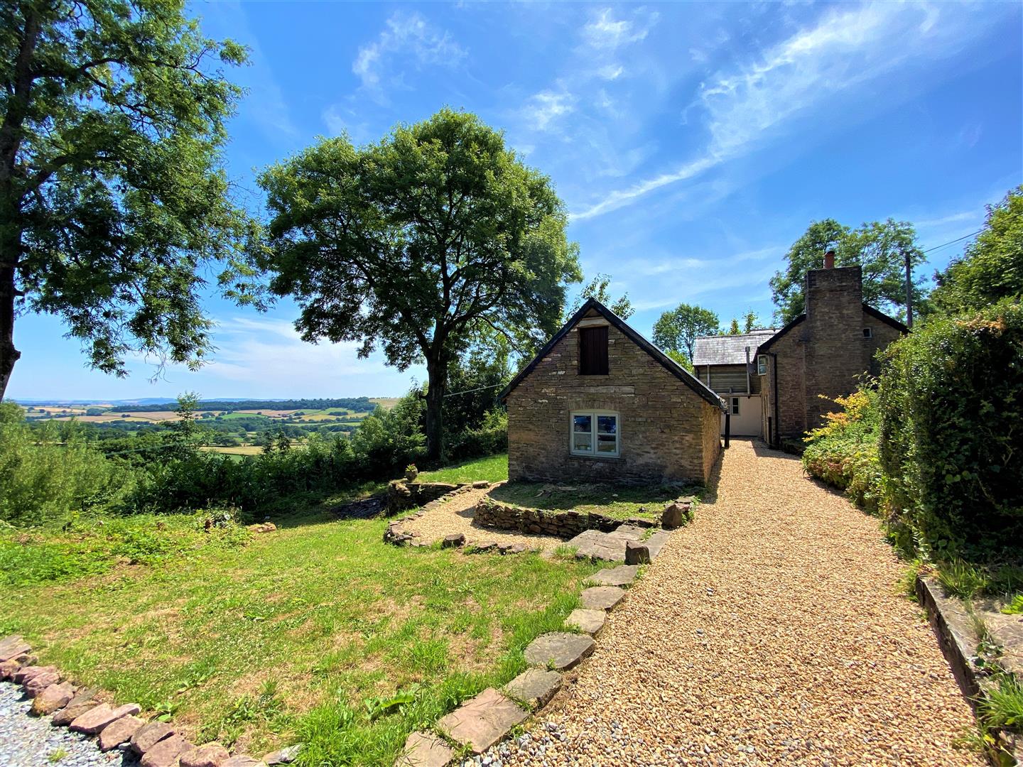 4 bed detached for sale in Garway Hill, HR2