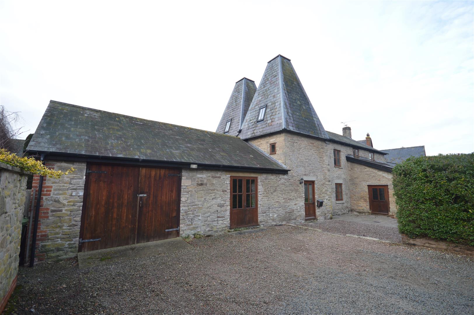 4 bed barn conversion to rent in Off St Marys Walk, HR6