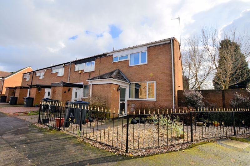 2 bed house for sale in Wisley Way  - Property Image 1