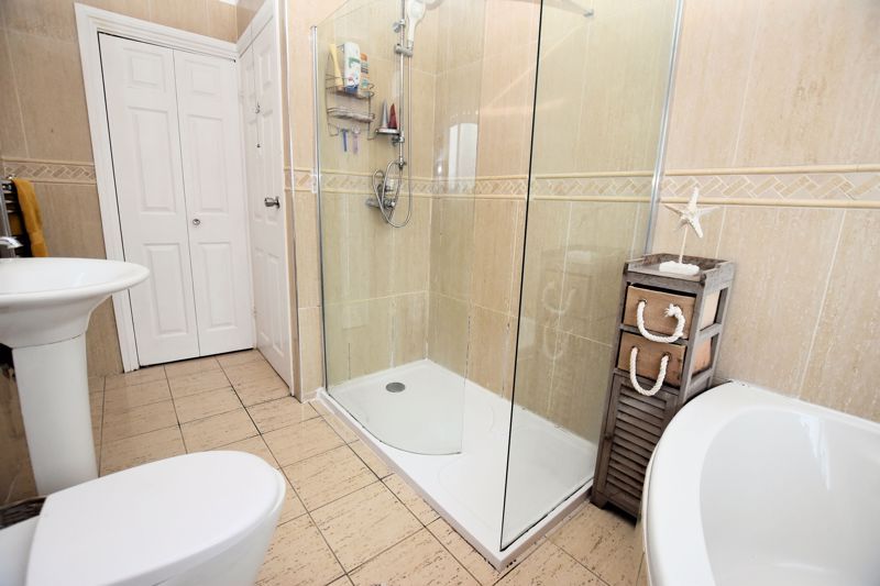 3 bed house for sale in Firth Park Crescent 9