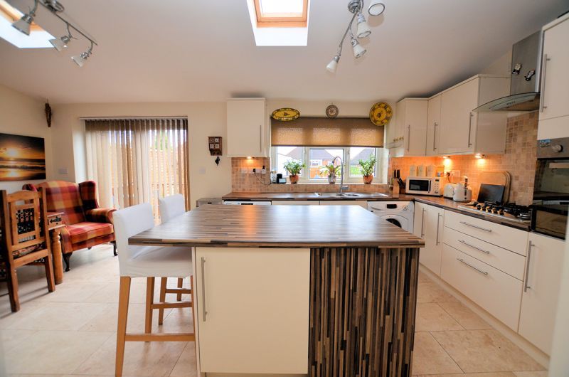 3 bed house for sale in Bent Avenue  - Property Image 9