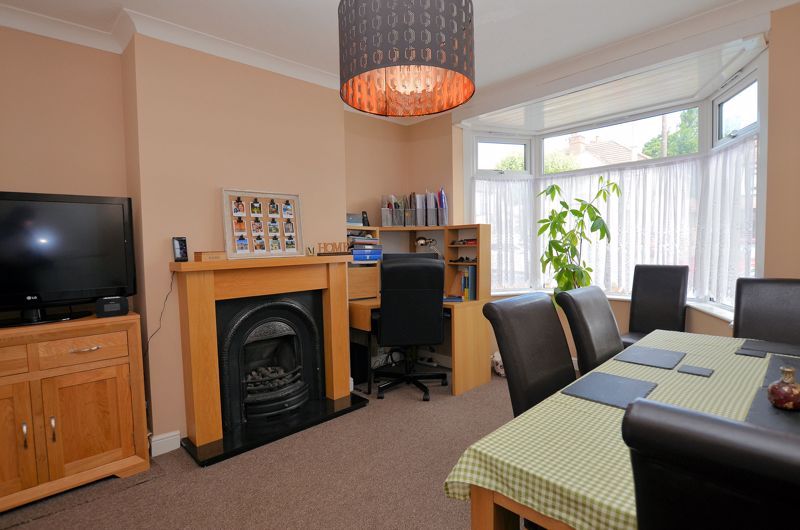 3 bed house for sale in Castle Road West  - Property Image 2