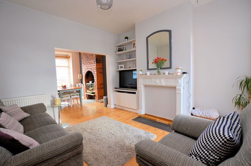 2 bed house for sale in Park Road  - Property Image 3