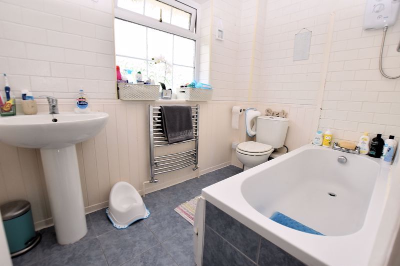 3 bed house for sale in Worlds End Lane  - Property Image 16