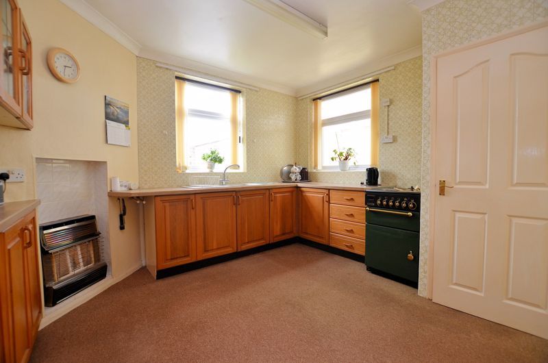 3 bed house for sale in Goodwyn Avenue  - Property Image 10