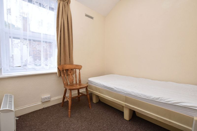 3 bed house for sale in Coplow Terrace  - Property Image 10