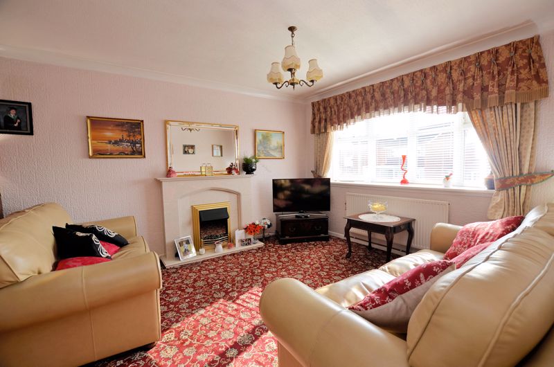 2 bed bungalow for sale in Woodbury Road  - Property Image 2
