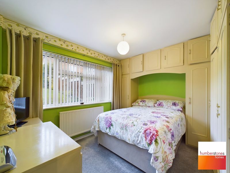 2 bed bungalow for sale in Woodbury Road 6