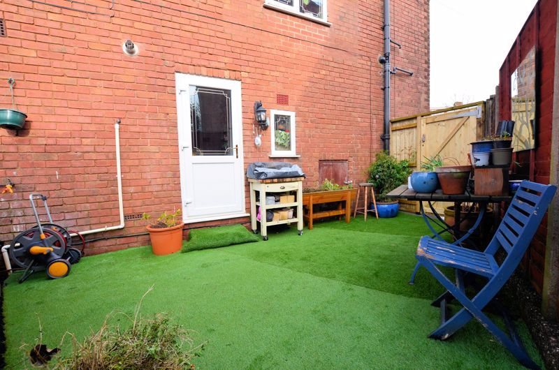 3 bed house for sale in Mayswood Grove  - Property Image 17