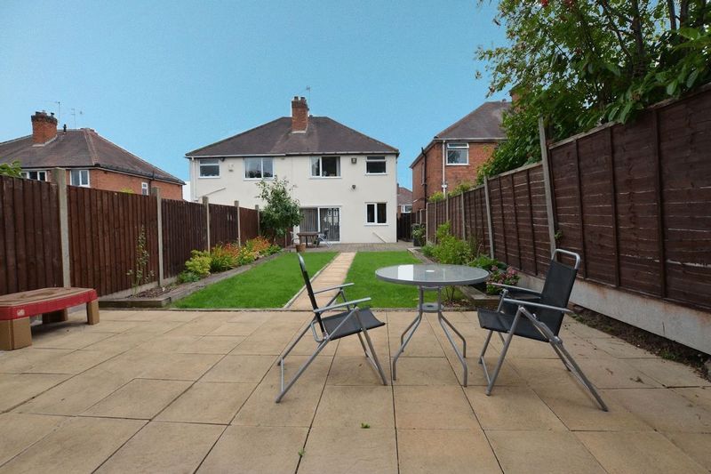 3 bed house for sale in Glyn Farm Road 9