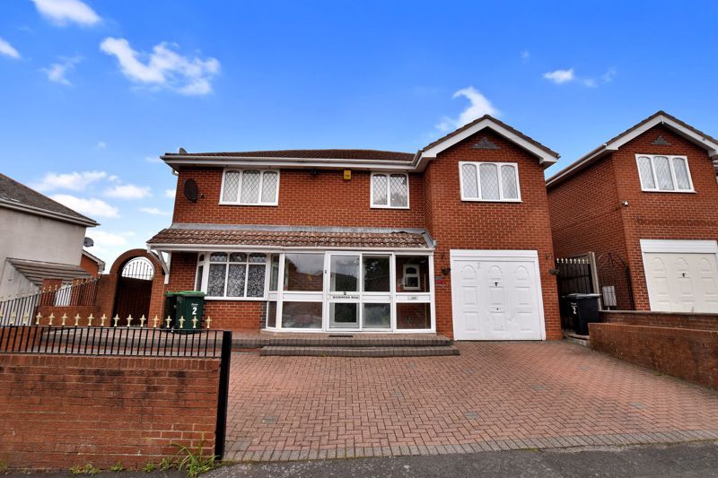 4 bed house to rent in Richmond Hill  - Property Image 1