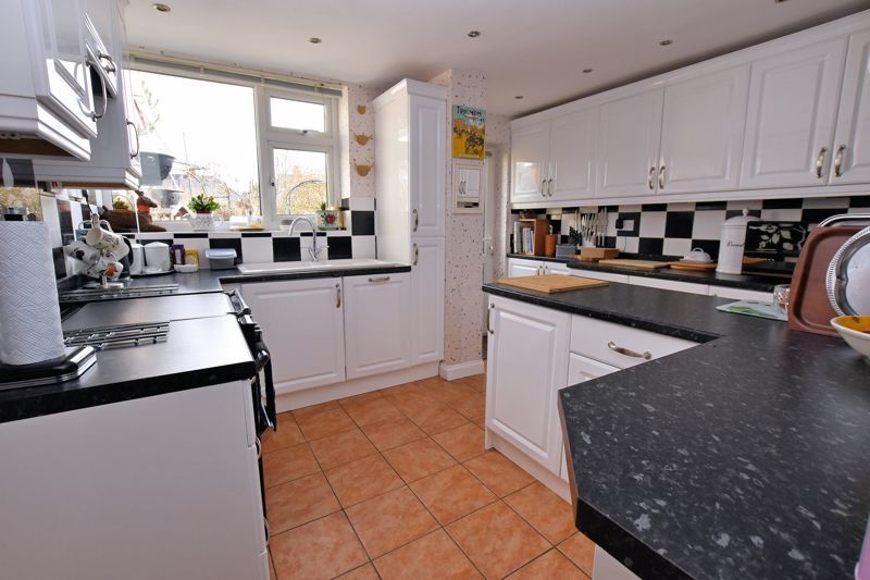 3 bed house for sale in Kingsway  - Property Image 4