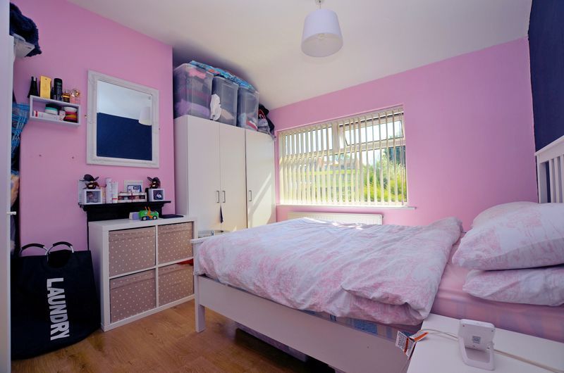 3 bed house for sale in Walton Road  - Property Image 5