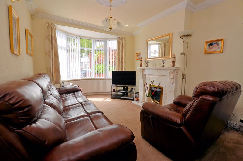 3 bed house for sale in White Road  - Property Image 2