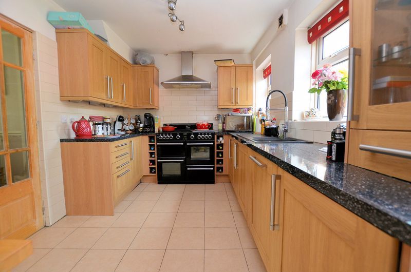 3 bed house for sale in Quinton Road West  - Property Image 9