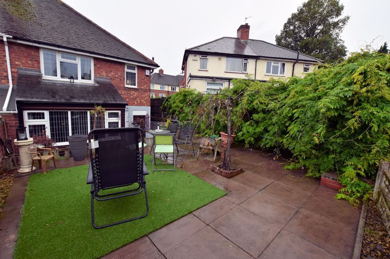 3 bed house for sale in Mill Hill 15