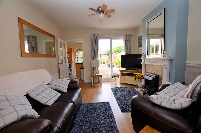 3 bed house for sale in Fairfield Road  - Property Image 14