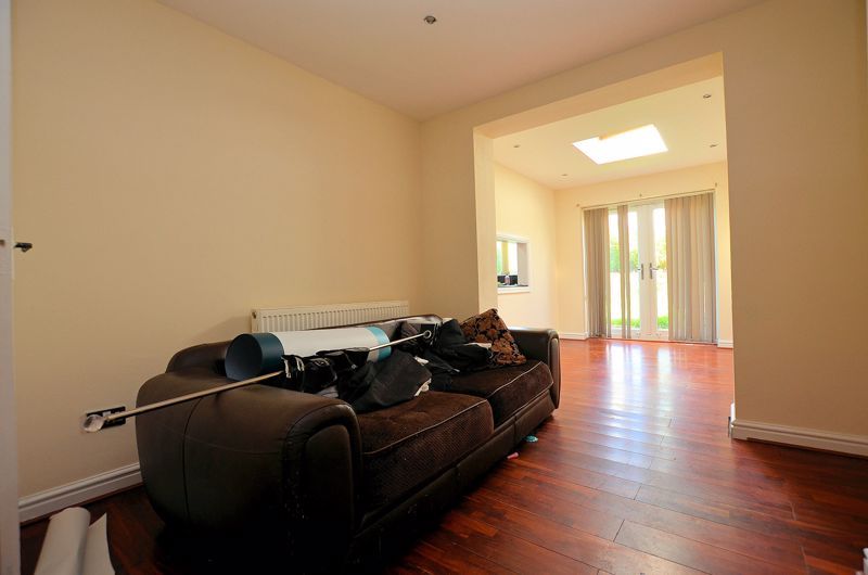 3 bed house for sale in Willowsbrook Road 9