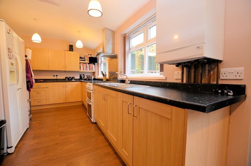 5 bed house for sale in Hamilton Road  - Property Image 10