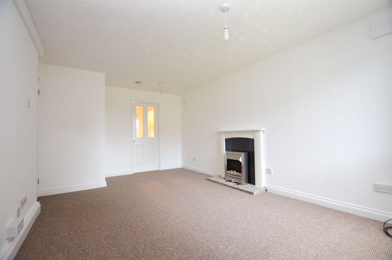 2 bed flat to rent in Oakthorpe Gardens  - Property Image 5