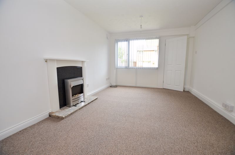 2 bed flat to rent in Oakthorpe Gardens  - Property Image 6