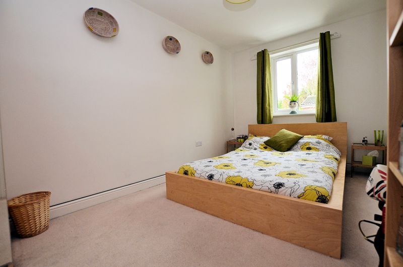 3 bed house for sale in Princes Way 9
