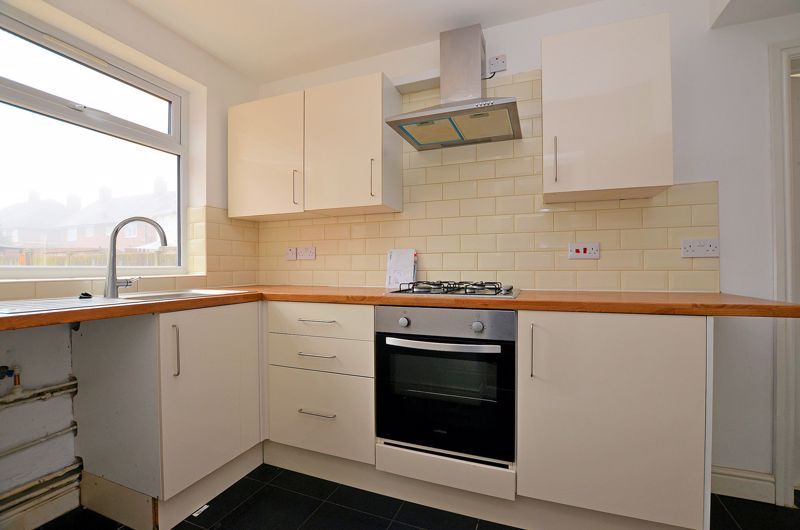 3 bed house for sale in Upper Meadow Road  - Property Image 14
