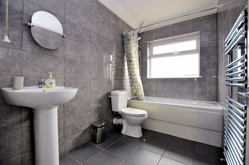 3 bed house for sale in Upper Meadow Road  - Property Image 7
