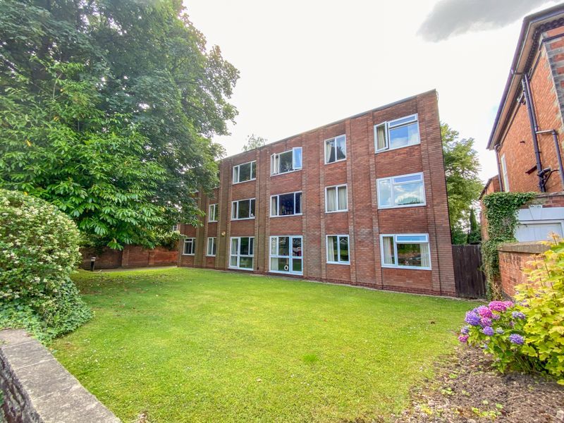 2 bed flat to rent in 46 St. Peters Road  - Property Image 13