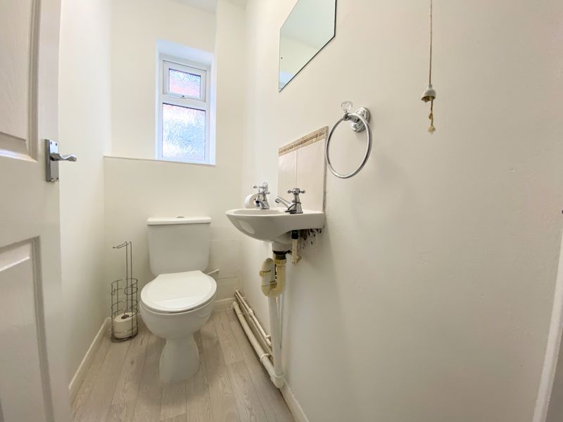 2 bed flat to rent in 46 St. Peters Road  - Property Image 9