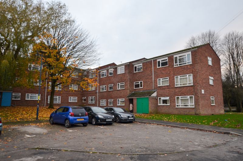 2 bed flat to rent in Clent Way  - Property Image 1