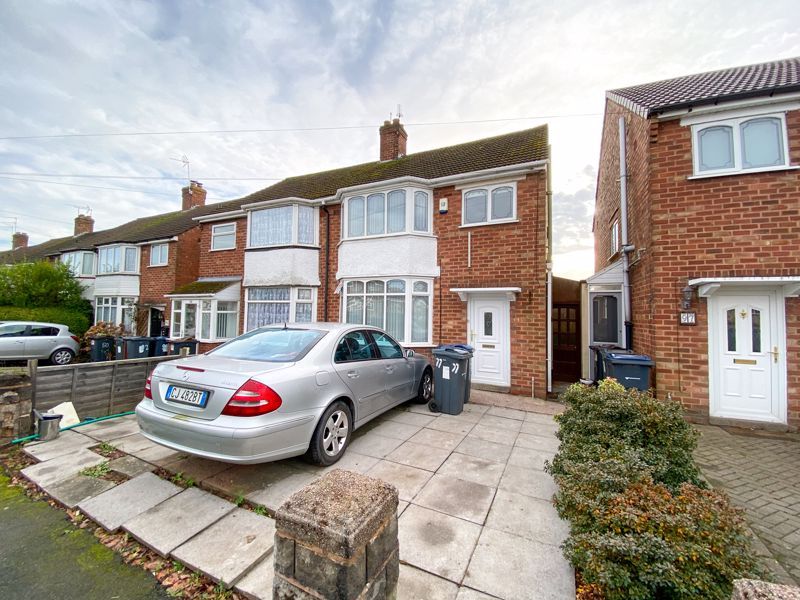 3 bed house to rent in Mayswood Grove - Property Image 1