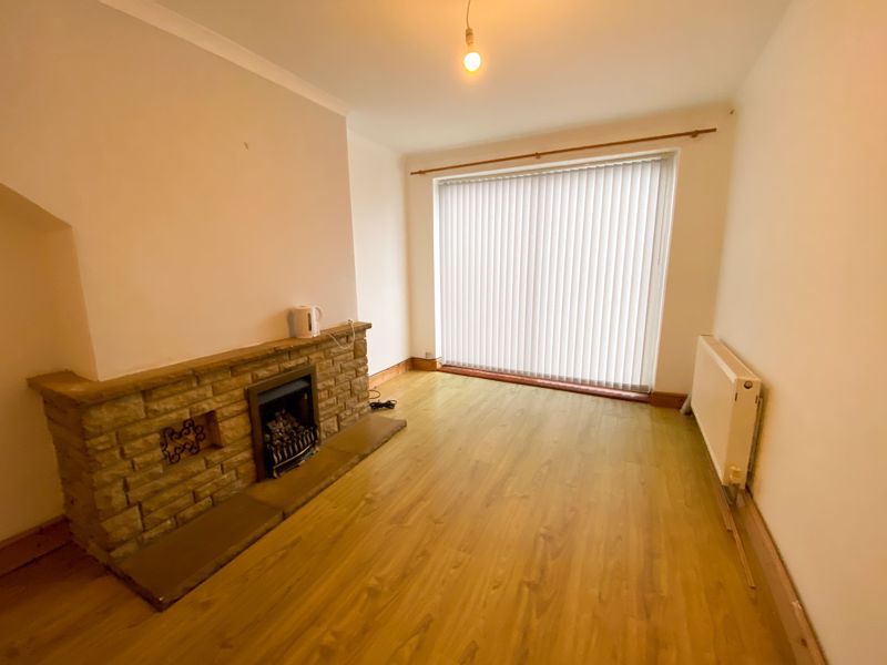 3 bed house to rent in Mayswood Grove  - Property Image 2