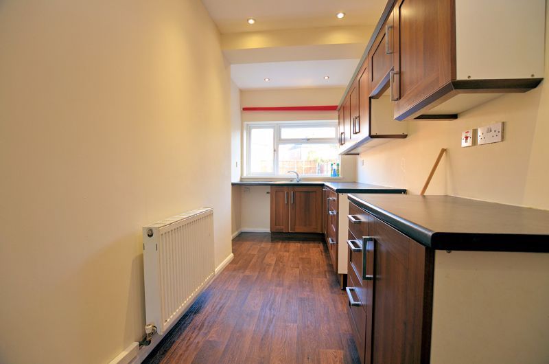 3 bed house for sale in Wolverhampton Road  - Property Image 4