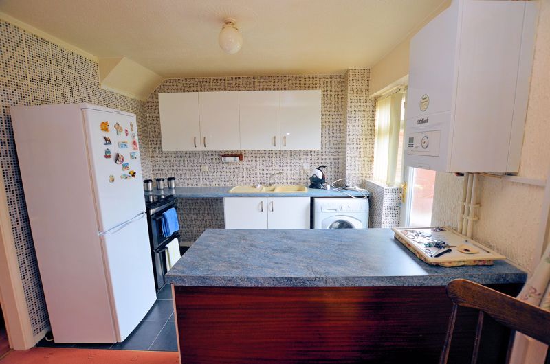 3 bed house for sale in Clay Lane  - Property Image 12