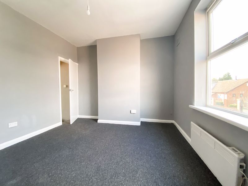 1 bed flat to rent in Barker Street 9