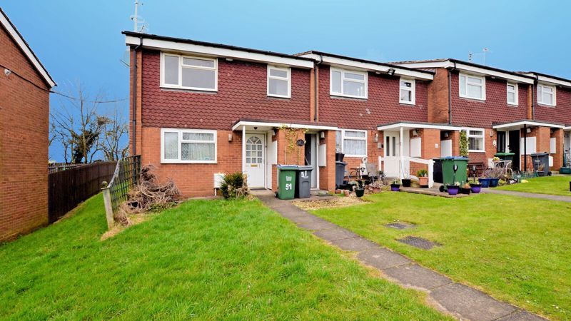 2 bed flat for sale in Warwick Close - Property Image 1