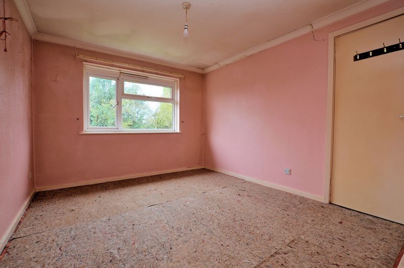 2 bed flat for sale in Warwick Close  - Property Image 6