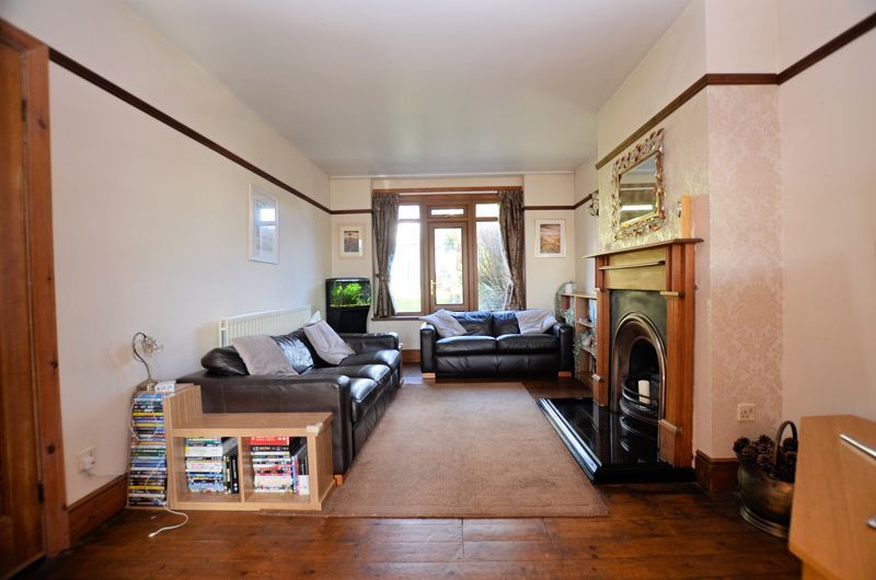 3 bed house for sale in Quinton Lane 15