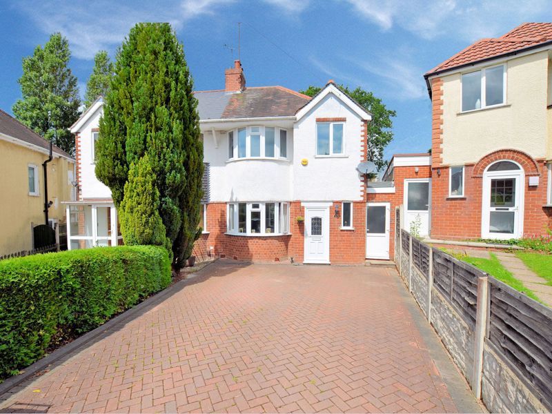 3 bed house for sale in Bent Avenue  - Property Image 1