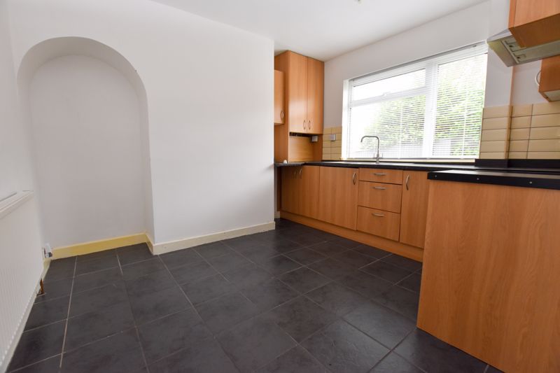 2 bed house to rent in Highfield Crescent  - Property Image 5