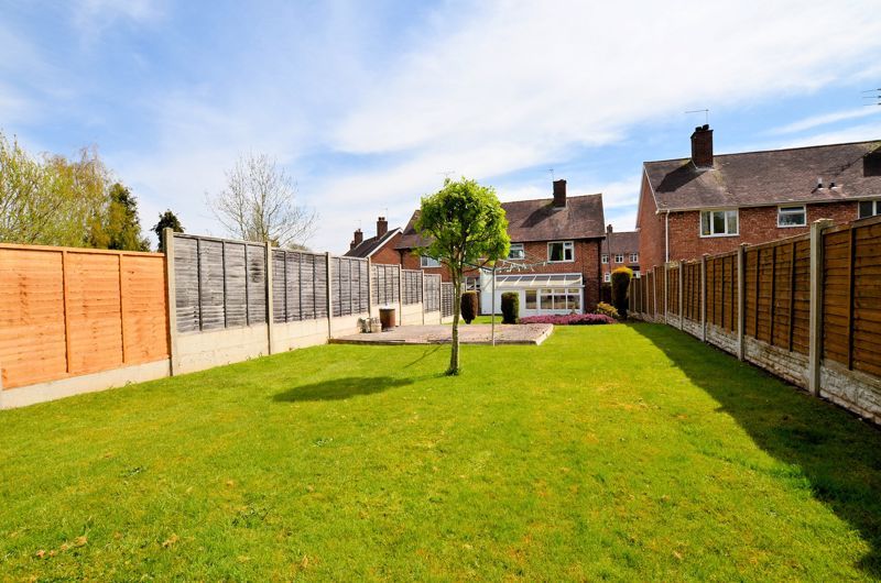 3 bed house for sale in Wedgewood Road 9