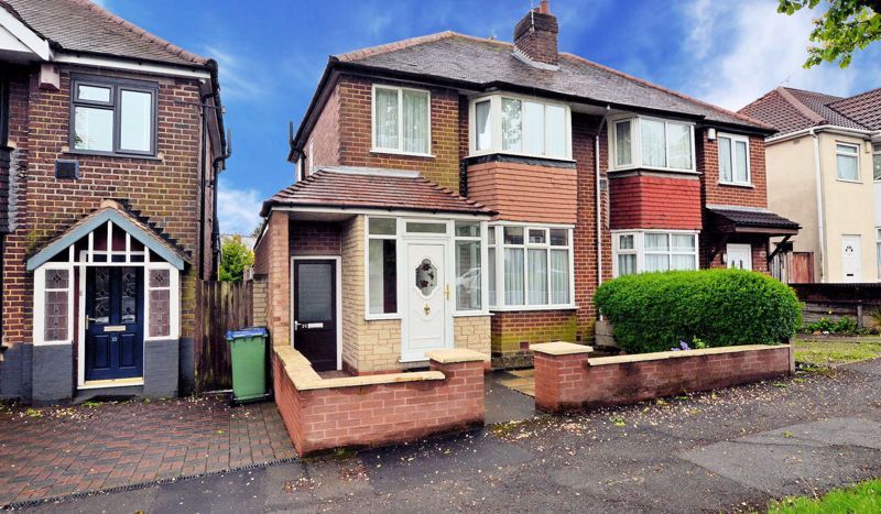 3 bed house for sale in Wolverhampton Road 1