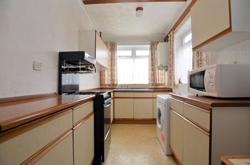 3 bed house for sale in Wolverhampton Road 10