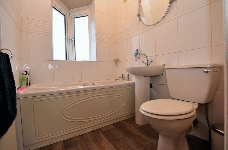 3 bed house for sale in Moat Road  - Property Image 7