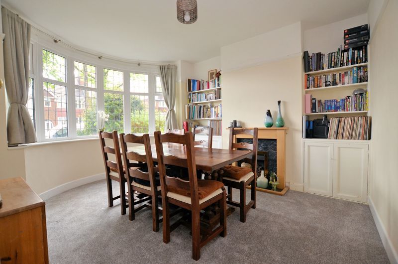 3 bed house for sale in Beverley Court Road 3