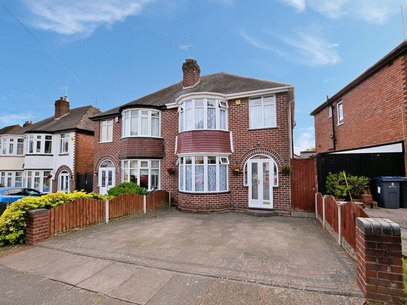 3 bed house for sale in Worlds End Lane 1