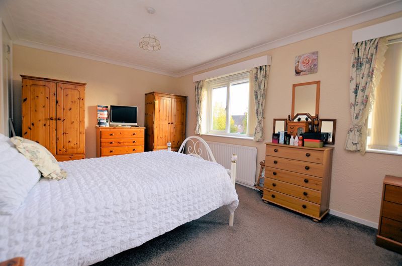 2 bed house for sale in Quinton Road West  - Property Image 5